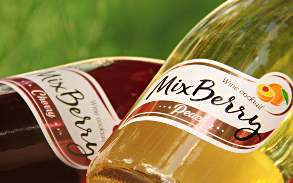 Package design for the summer wine cocktail